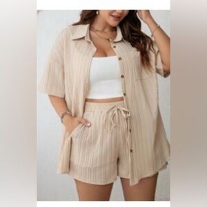 Beige‎ Women's Shorts
